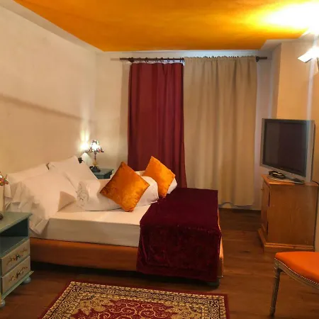 מלון Punta Maquignaz 4*