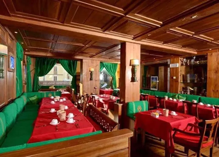 Punta Maquignaz Hotel